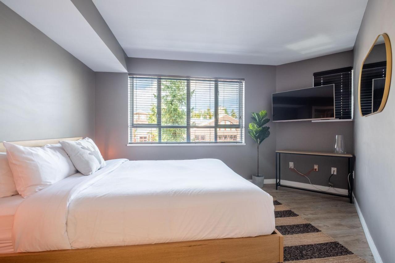Eagle Lodge By Outpost Whistler Exterior foto